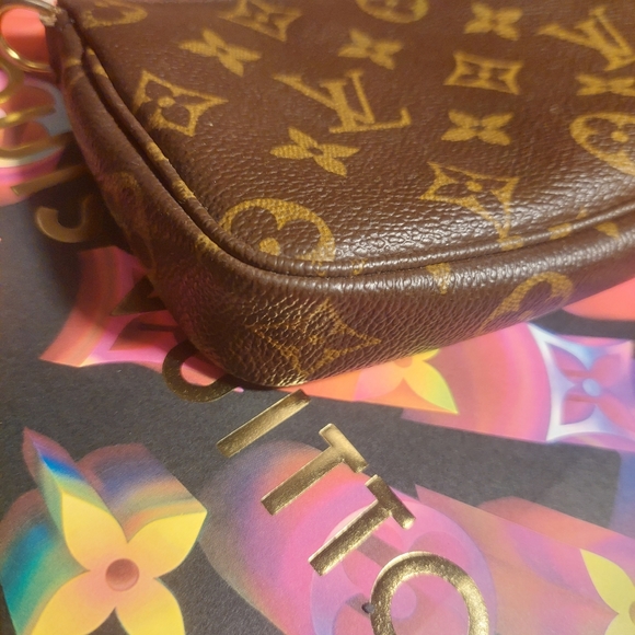 Bucket Monogram Pochette Louis Vuitton w/New Crossbody Coach Chain - Picture 9 of 15